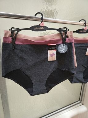 NWT Prima Valentina Beautiful 3PK briefs. Multicolor. No Panty lines. Sz L. $30.